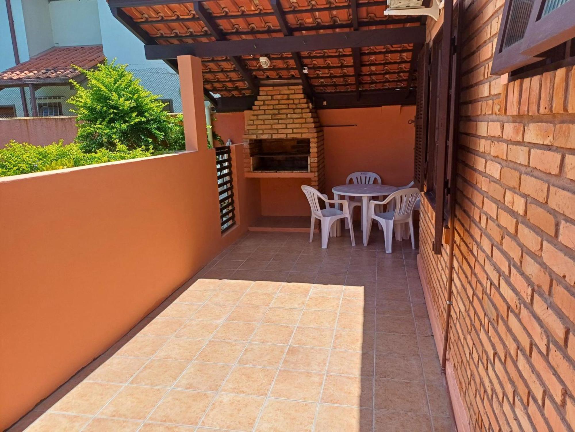 Casa De Temporada A 8 Min A Pe Da Na Barra Da Lagoa Apartamento *